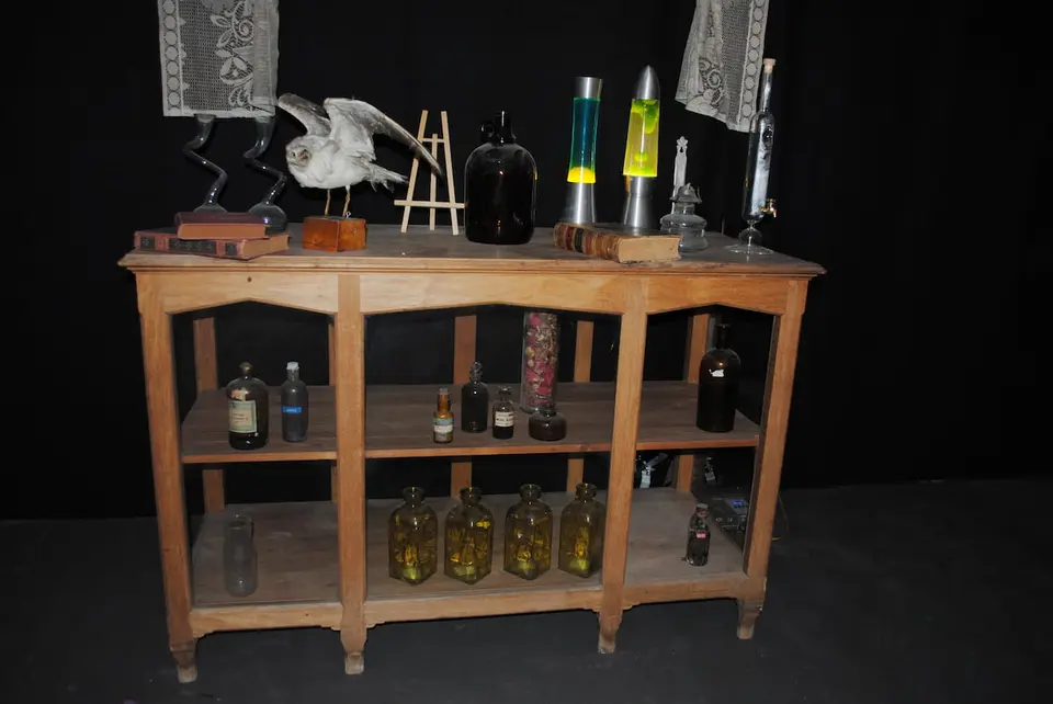 Armoire de laboratoire avec matériel