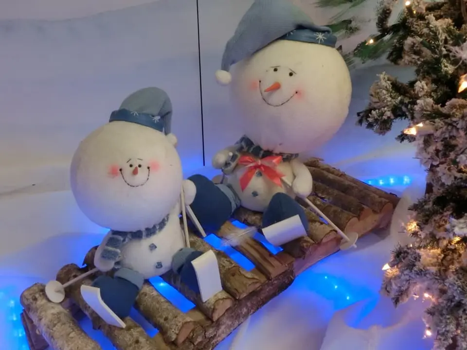 Bonhomme de neige skieur 40cm