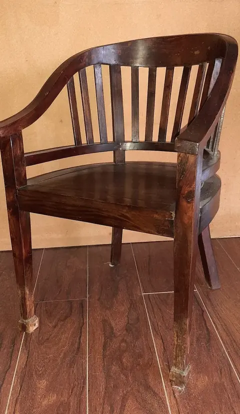Chaise du professeur en bois massif