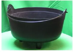 Chaudron de sorcière en plastique noir (grand)