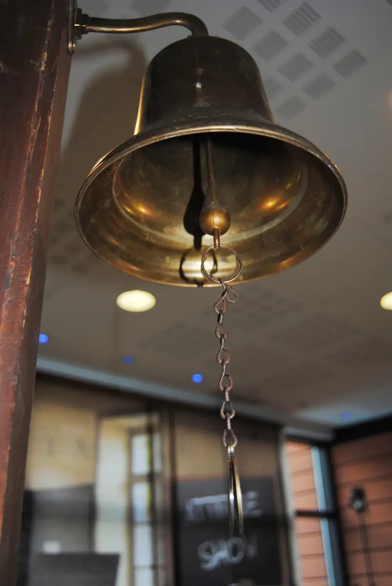 Cloche sur pied
