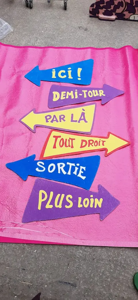 Flèches peintes sur bois (petites)