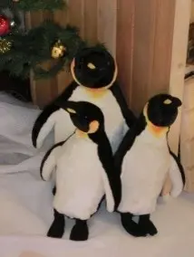 Grand pingouin en peluche