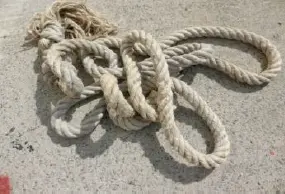 Grosse corde (diam 4cm) 30m