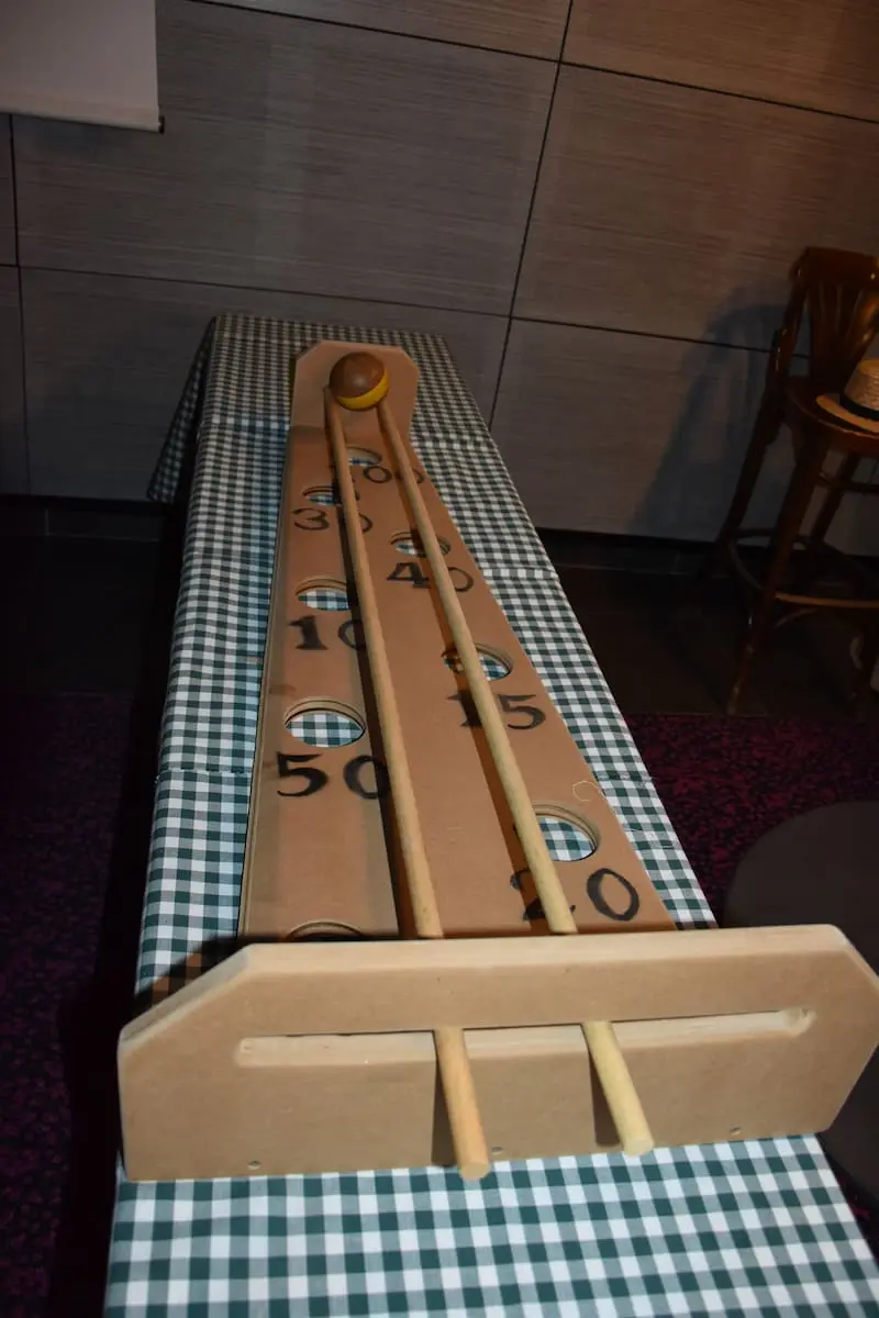 Jeu de café en bois Roll up