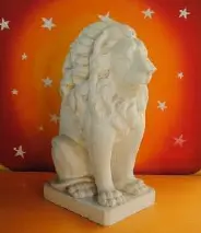 Lion en résine