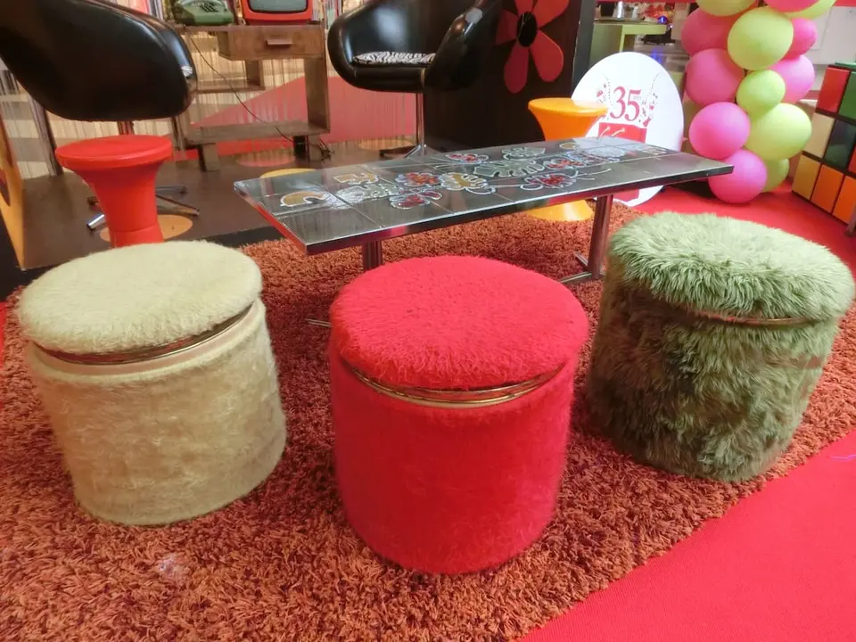 Mobilier authentique pouf pilou