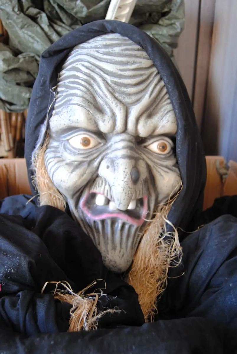 Monstre XXL sorcière