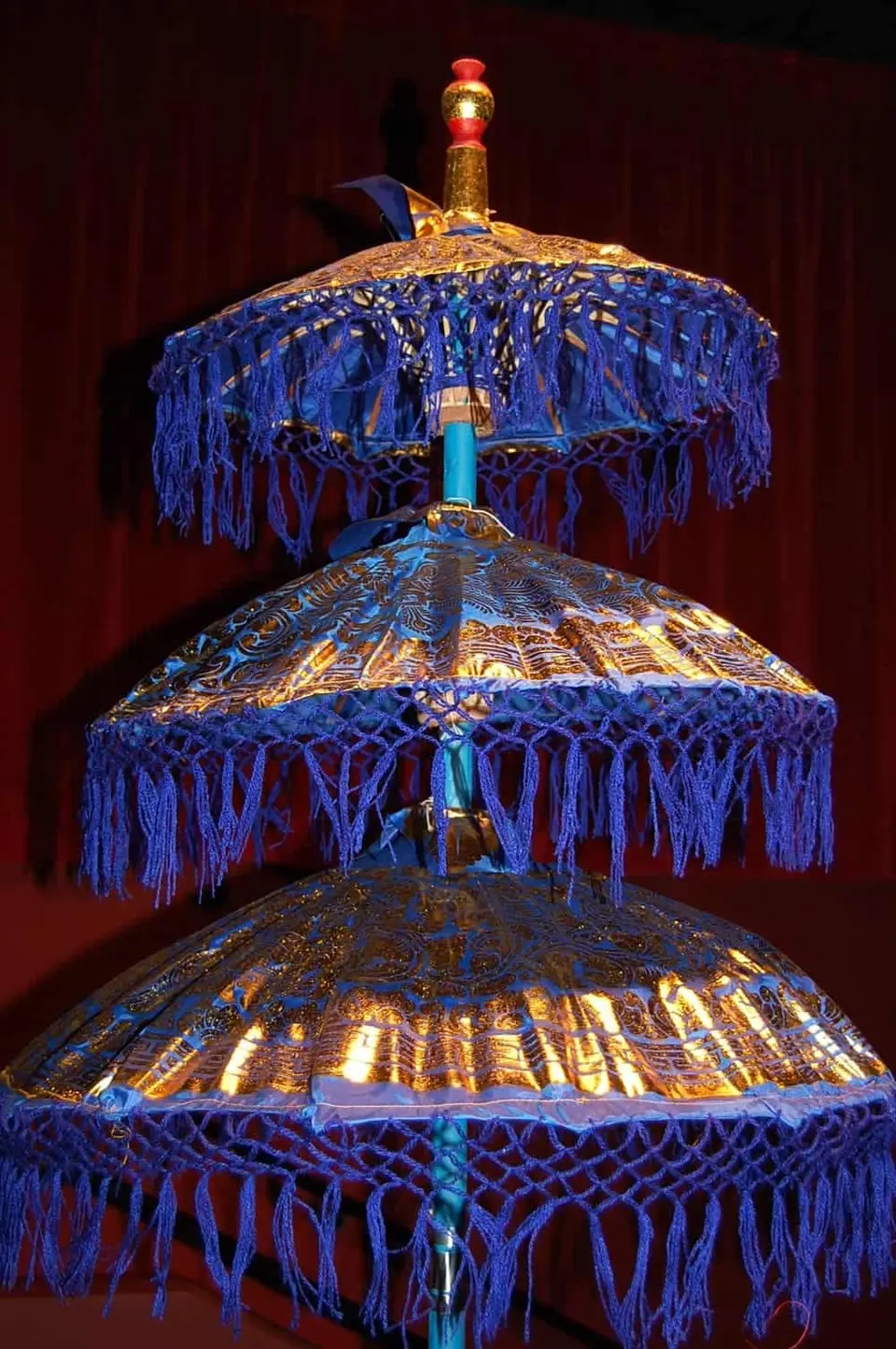Ombrelle 3 étages bleue