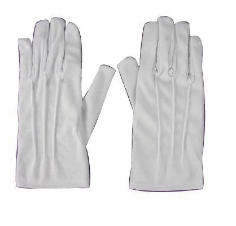 Paire de gants blancs courts à nervures