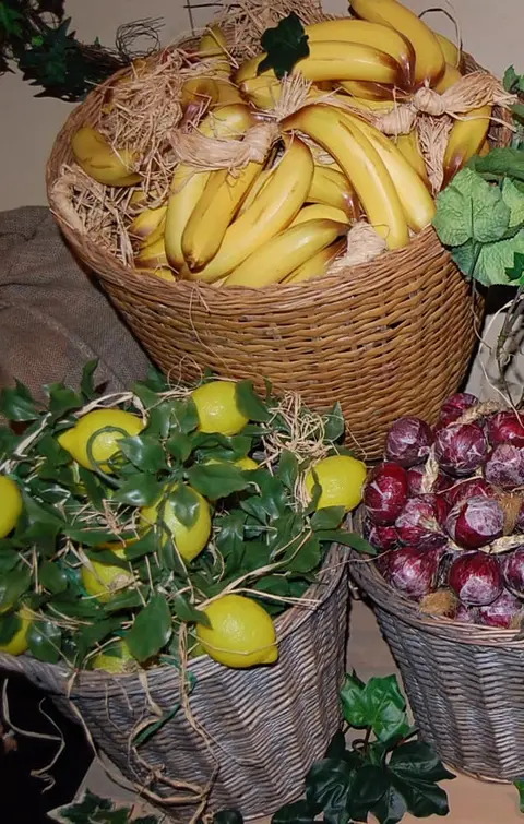Paniers de fruits exotiques