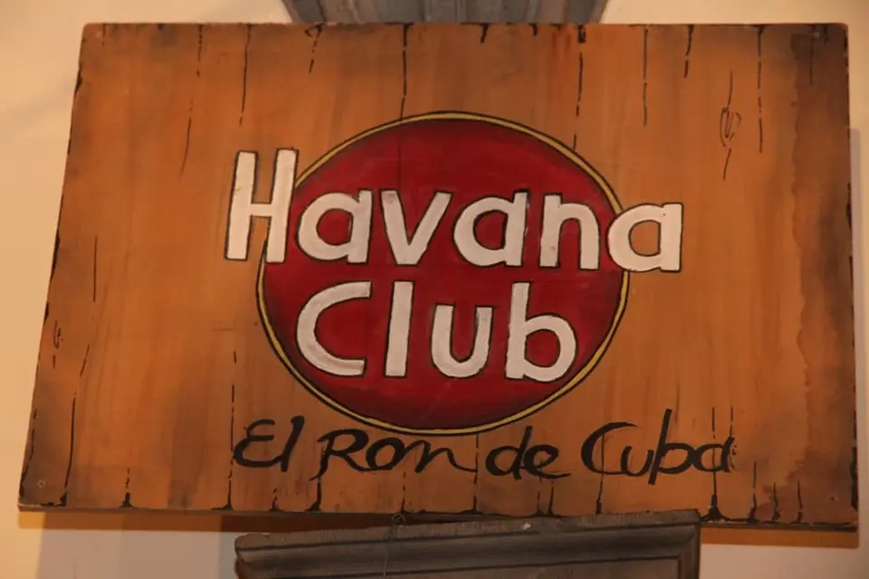 Panneau Havana Club