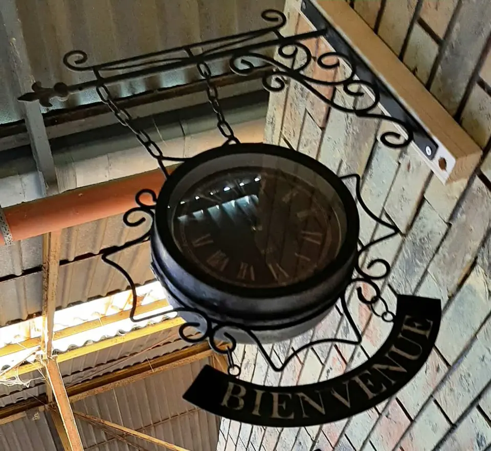 Pendule sur pied à poser