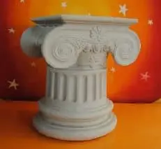 Petite colonne ronde en résine