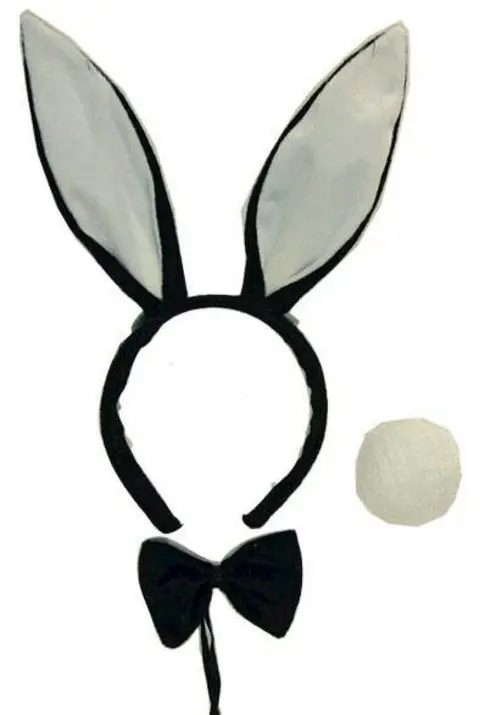 Set d'oreilles, nœud papillon et queue de lapin noir