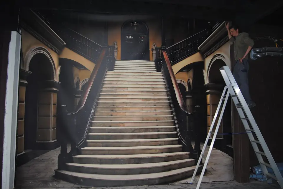 Toile Hall de Château grand escalier