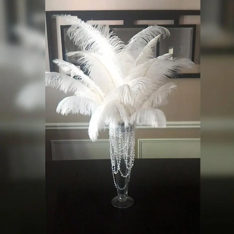 Vase avec plumes